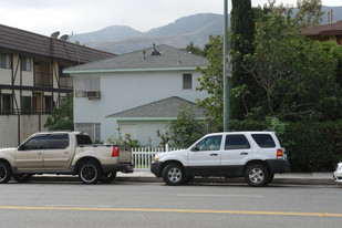 3222 Honolulu Ave Apartments