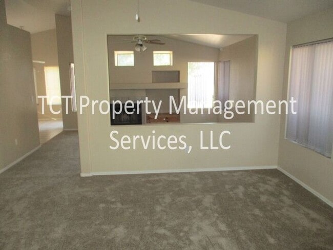 2096 E Catclaw St in Gilbert, AZ - Building Photo - Building Photo