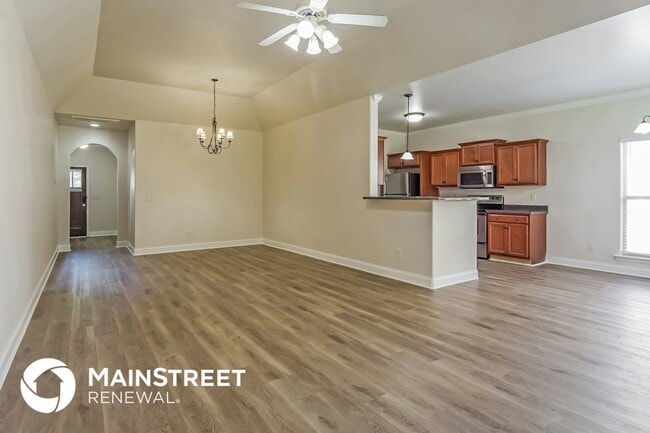 108 Lorrin Ln in Westover, AL - Building Photo - Building Photo