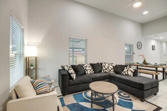 3523 Bain St in Houston, TX - Building Photo - Building Photo