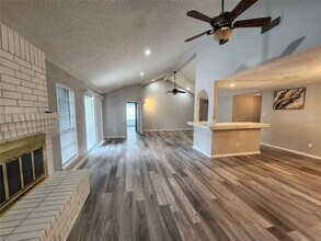 12239 Kleinmeadow Dr in Houston, TX - Building Photo - Building Photo