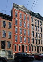 933 Garden St in Hoboken, NJ - Building Photo - Building Photo