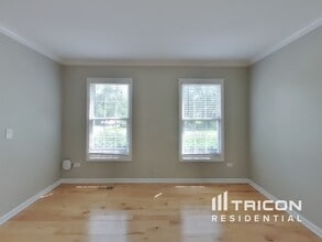 1921 Gatewood Dr in Gurnee, IL - Building Photo - Building Photo