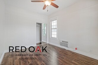 3425 Walton Ave in Los Angeles, CA - Foto de edificio - Building Photo