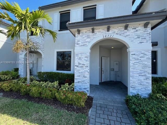28721 SW 132nd Pl in Homestead, FL - Foto de edificio