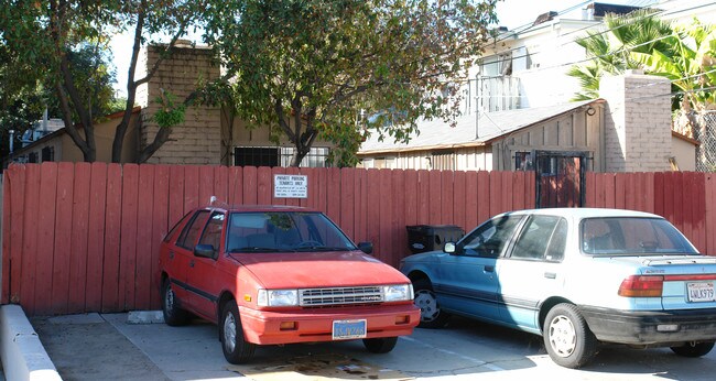 4281 51st St in San Diego, CA - Foto de edificio - Building Photo