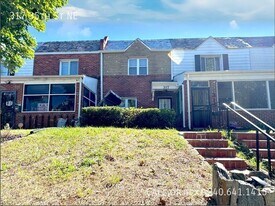 317 35th St NE in Washington, DC - Building Photo
