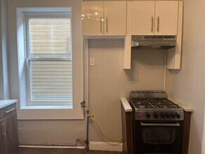 937 Pavonia Ave, Unit 5 in Jersey City, NJ - Building Photo - Building Photo