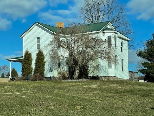 151 Ralston Rd in Sarver, PA - Building Photo