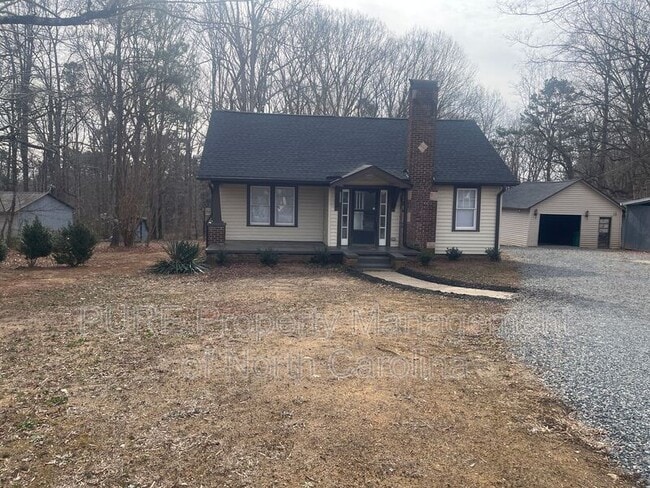 3355 E Ridge Rd in Salisbury, NC - Building Photo - Building Photo