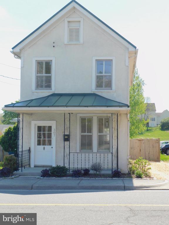 307 W Main St in Berryville, VA - Building Photo - Building Photo