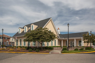 The Landing at Oyster Point Apartments