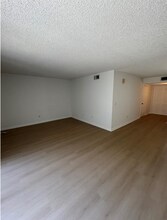 4964 SW 122nd Terrace in Cooper City, FL - Building Photo - Building Photo