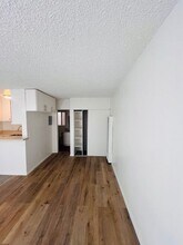 1260 Beachwood Dr in Los Angeles, CA - Building Photo - Building Photo