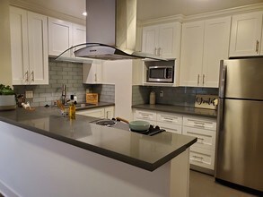 Amberwood Drive in South Pasadena, CA - Building Photo - Building Photo