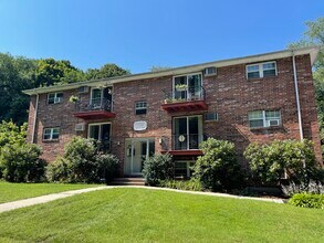 70 Madison St in Amesbury, MA - Building Photo - Building Photo