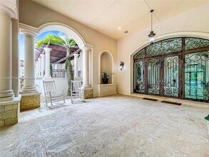6710 SW 92nd St in Miami, FL - Building Photo - Building Photo