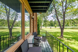 Longbranch Park Apartments in Liverpool, NY - Building Photo - Interior Photo