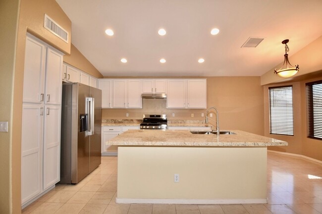 4643 E Goldfinch Gate Ln in Phoenix, AZ - Building Photo - Building Photo