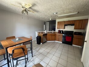 2323 Spring Dusk Dr in Spring, TX - Building Photo - Building Photo