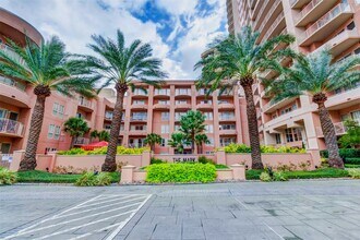 3505 Sage Rd in Houston, TX - Building Photo - Building Photo