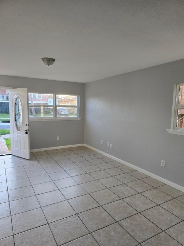 6087 Wildair Dr in New Orleans, LA - Building Photo - Building Photo