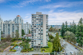 the Statesman in New Westminster, BC - Building Photo - Building Photo