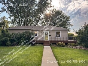 517 N Euclid Ave in Sioux Falls, SD - Foto de edificio - Building Photo
