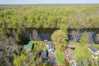 9186 Henry Clay Blvd in Clay, NY - Building Photo - Building Photo