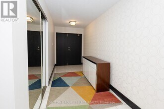 500-500 Talbot St in London, ON - Building Photo - Building Photo