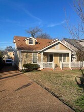 2222 Ashwood Ave in Nashville, TN - Building Photo - Building Photo