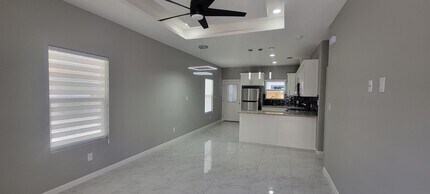 1006 North Blair Avenue-Unit -2 in Edinburg, TX - Building Photo - Building Photo