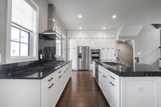 22170 Penelope Heights Terrace in Ashburn, VA - Foto de edificio - Building Photo