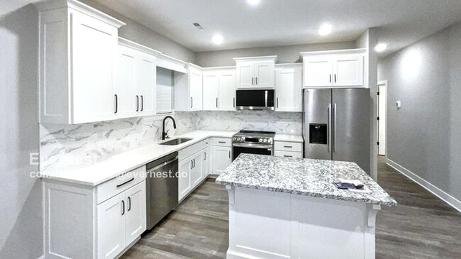 912 S Pope Ave in Independence, MO - Building Photo - Building Photo