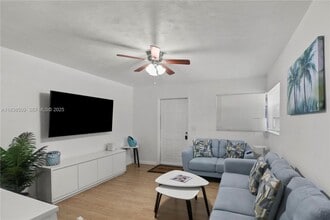 717 SW 13th Ave in Fort Lauderdale, FL - Building Photo - Building Photo