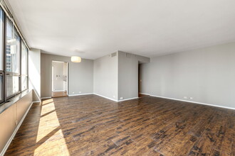400 E Ohio St, Unit 2901 in Chicago, IL - Building Photo - Building Photo
