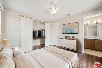 4394 Paxton Pl in Calabasas, CA - Building Photo - Building Photo