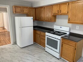 22 Greylock Rd, Unit 1 in Boston, MA - Building Photo