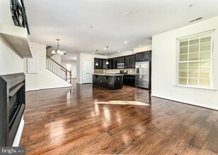 459 Kornblau Terrace SE in Leesburg, VA - Building Photo - Building Photo