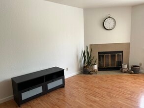 39206 Guardino Dr, Unit Available asap in Fremont, CA - Foto de edificio - Building Photo