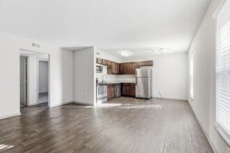 The Metropolitan in Louisville, KY - Building Photo - Building Photo