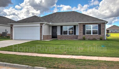 1808 South 15th St in Broken Arrow, OK - Building Photo - Building Photo
