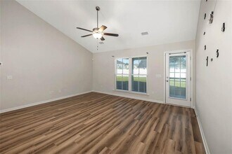 124 Heatherly Way in Brunswick, GA - Building Photo - Building Photo