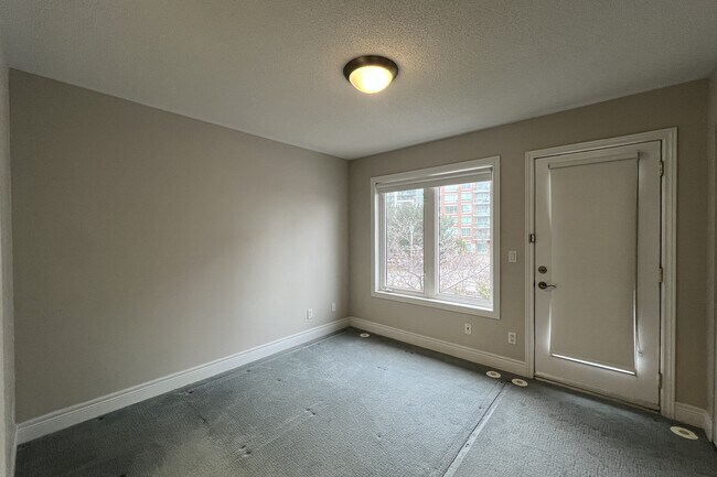 70 Suncrest Blvd in Markham, ON - Building Photo - Building Photo