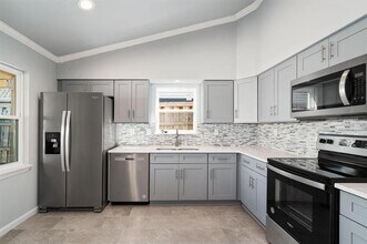 6816 Curry Dr in The Colony, TX - Building Photo - Building Photo