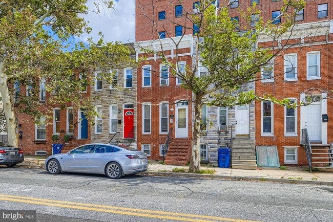 property at 1107 W Hamburg St