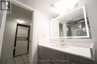 39 Sugarcane Ave in Brampton, ON - Building Photo - Building Photo