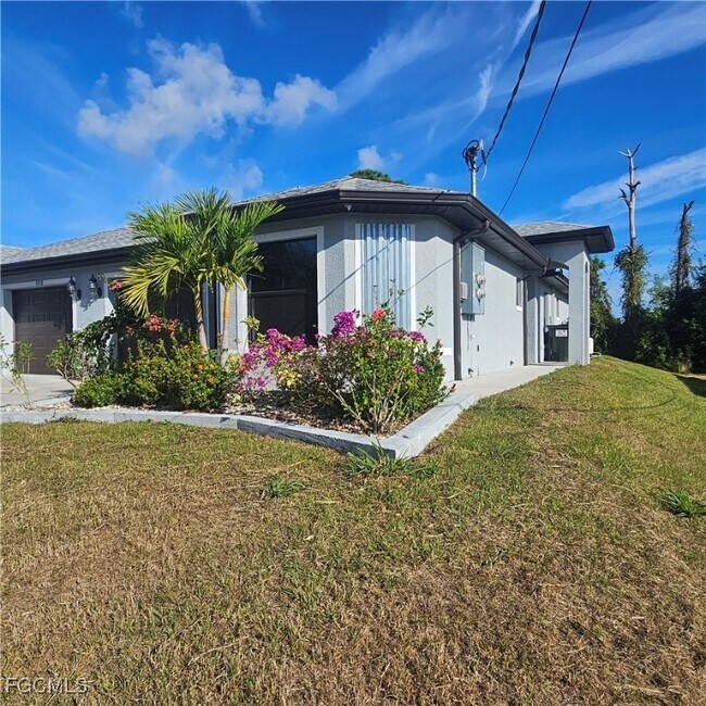 4536 29th St SW in Lehigh Acres, FL - Building Photo - Building Photo