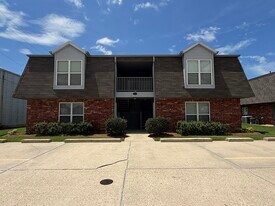 6656 Linda St, Unit B D in Houma, LA - Building Photo