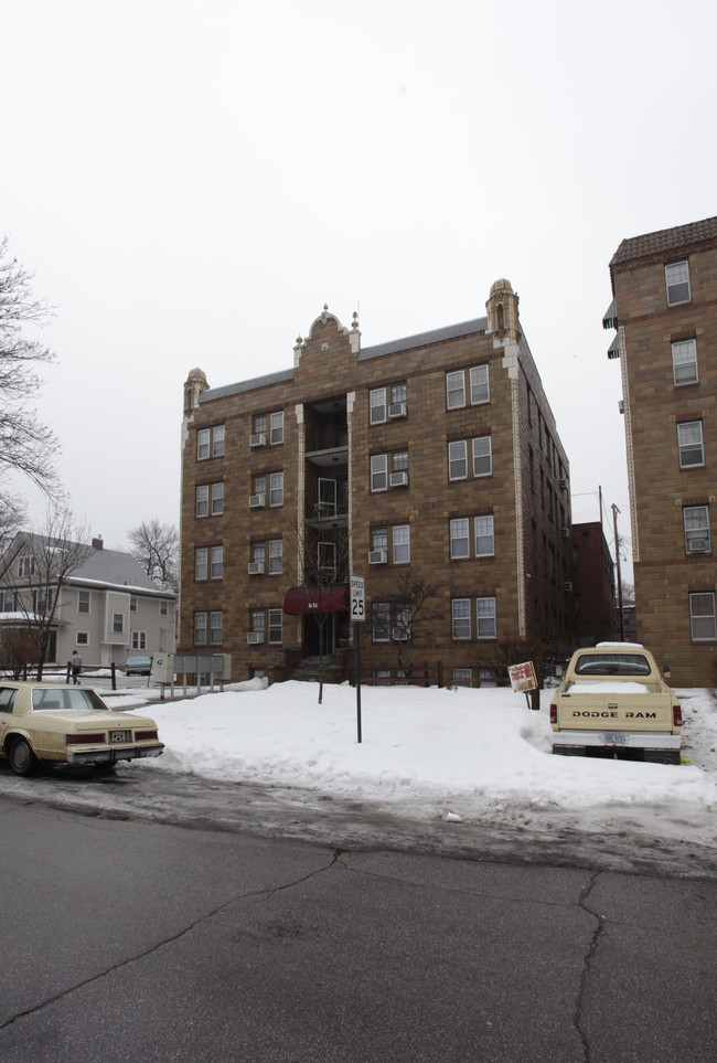 Heather Ridge Apartments in Lincoln, NE - Foto de edificio - Building Photo